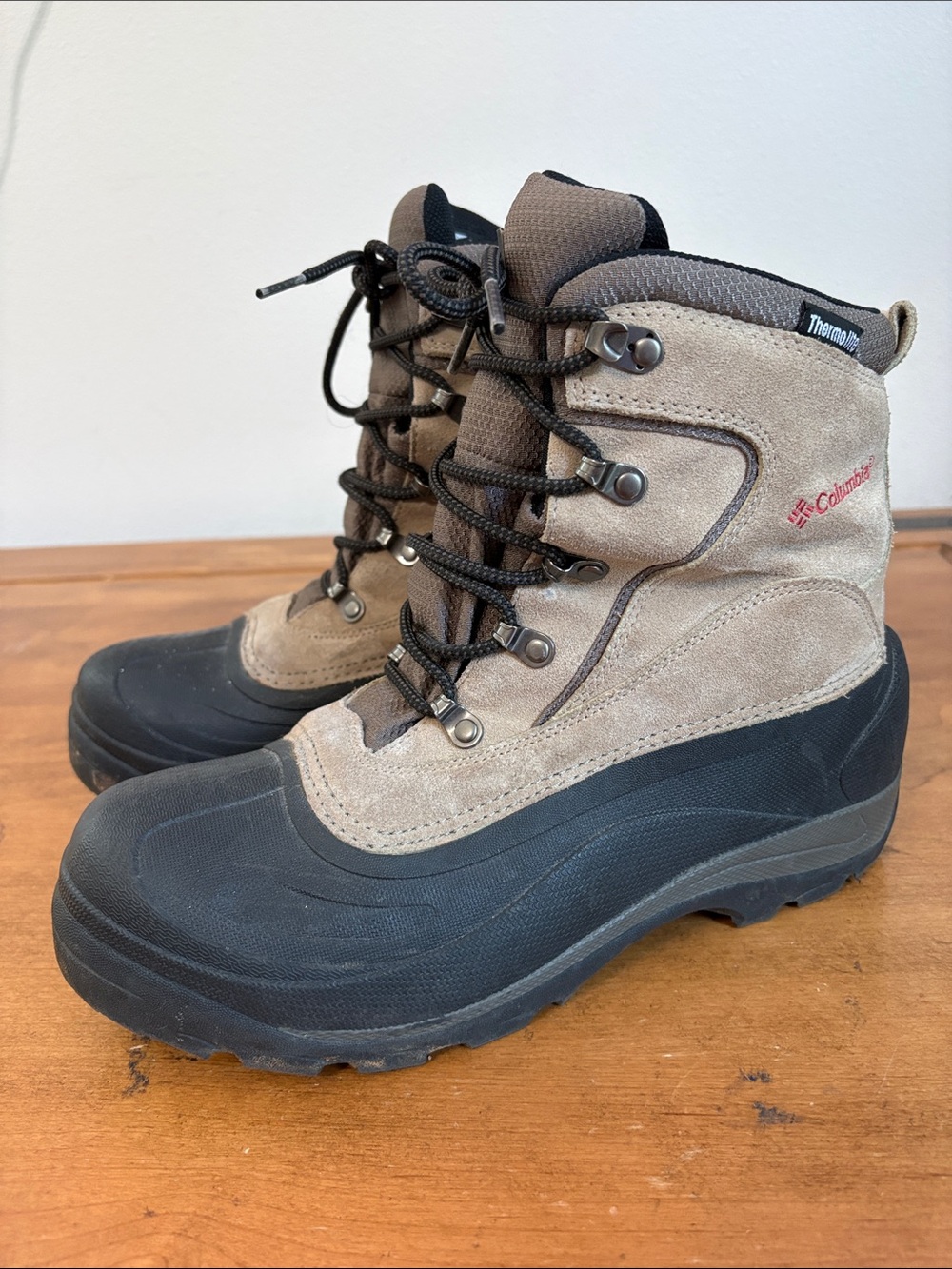 Columbia Cascadian Summit Brown and Black Insulated Winter Boots Size 9